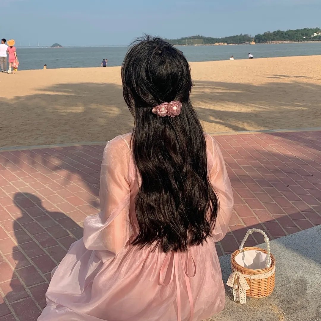 罗特岛的妇女